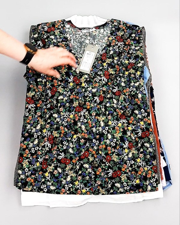 Фотография  694 - Блузки Bestseller 44#5 кг, ЛОТ №8026 оптом в Пскове и Псковской области