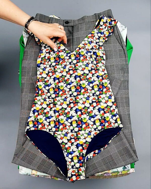 Фотография  973 - OTHER STORIES mix 06 B 035#15 кг, ЛОТ №8192 оптом в Пскове и Псковской области