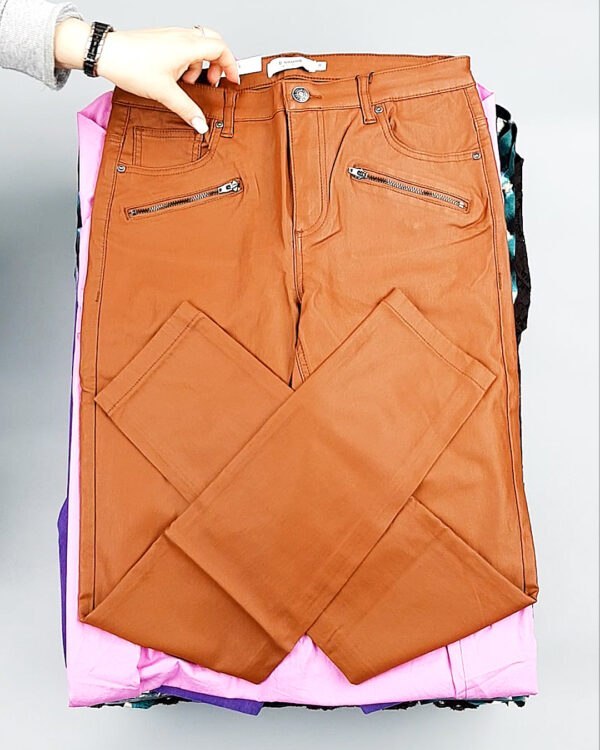 Фотография  641 - B.YOUNG Summer mix 035#15 кг, ЛОТ №8201 оптом в Пскове и Псковской области