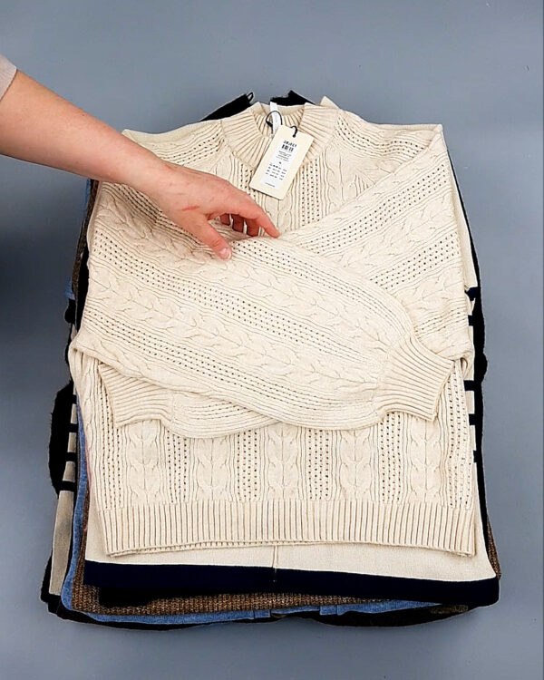 Фотография  626 - Джемпера Bestseller+DK 035#7 кг, ЛОТ №8258 оптом в Пскове и Псковской области