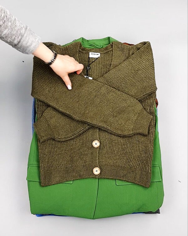 Фотография  602 - Bestseller+DK Summer mix 035#15 кг, ЛОТ №8234 оптом в Пскове и Псковской области