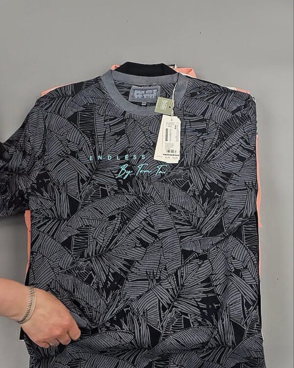 Фотография  886 - TOM TAILOR mix 0424#15 кг, ЛОТ №8431 оптом в Пскове и Псковской области