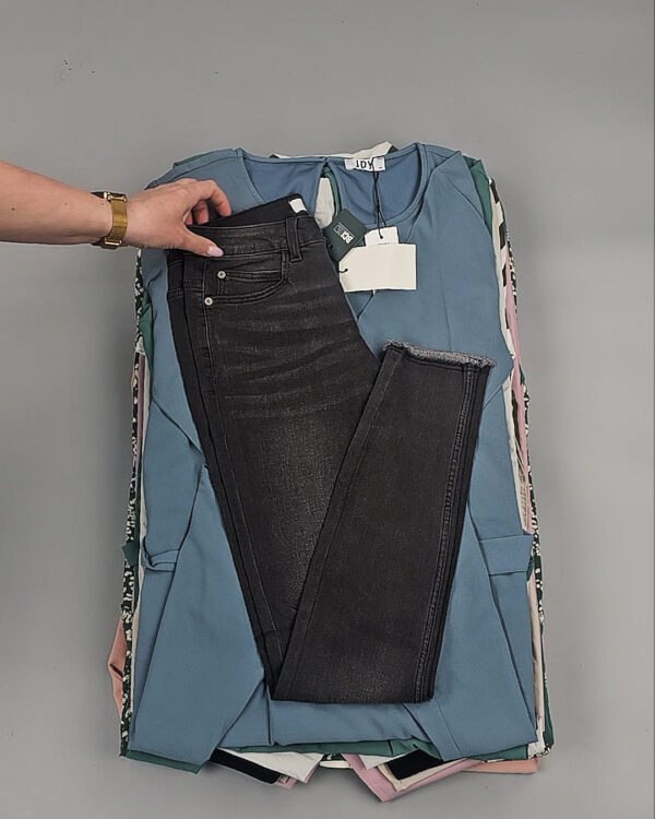 Фотография  198 - JDY Summer mix 045#15 кг, ЛОТ №8424 оптом в Пскове и Псковской области