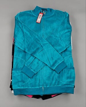 Купить Спортивные костюмы  AD83#4 шт, ЛОТ №8637 оптом в Пскове и Псковской области