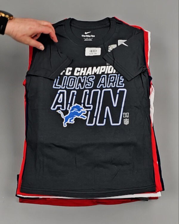 Фотография  674 - KIDS NIKE CAN 084#5 кг, ЛОТ №8502 оптом в Пскове и Псковской области