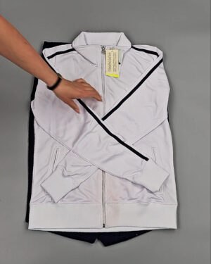 Фотография  101 - Спортивные костюмы  AD83#4 шт, ЛОТ №8637 оптом в Пскове и Псковской области