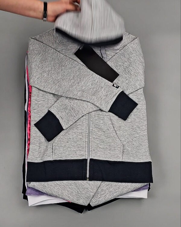 Фотография  673 - Спортивные костюмы  AD83#10 шт, ЛОТ №8638 оптом в Пскове и Псковской области