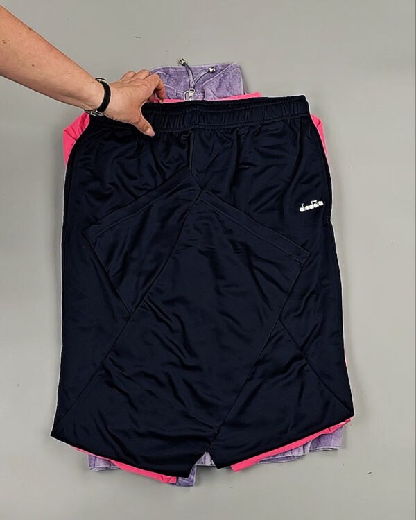 Фотография  569 - Спортивные костюмы  AD83#10 шт, ЛОТ №8640 оптом в Пскове и Псковской области