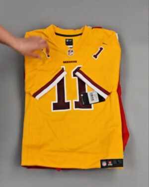 Фотография  704 - KIDS NIKE CAN 084#5 кг, ЛОТ №8476 оптом в Пскове и Псковской области