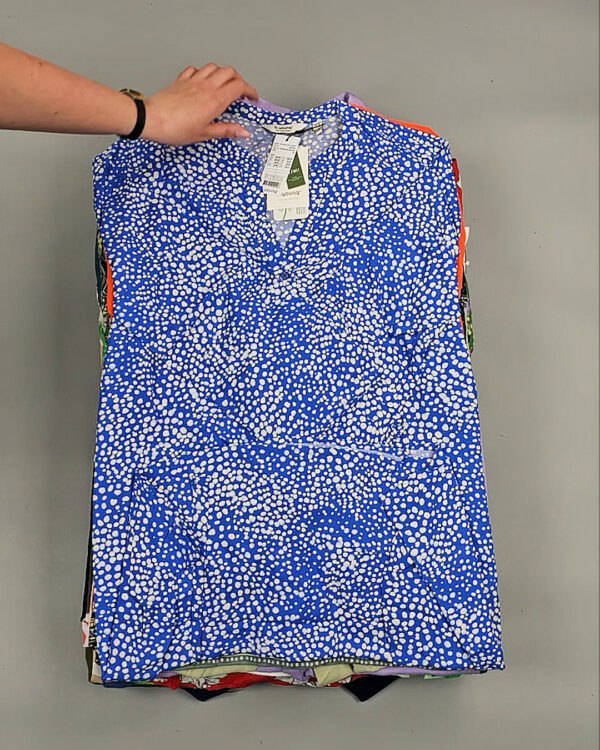 Фотография  412 - B.YOUNG Summer mix 045#15 кг, ЛОТ №8569 оптом в Пскове и Псковской области