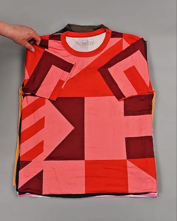 Фотография  820 - Футболки м/ж Cr+Ex#8 кг, ЛОТ № ВК0100 оптом в Пскове и Псковской области