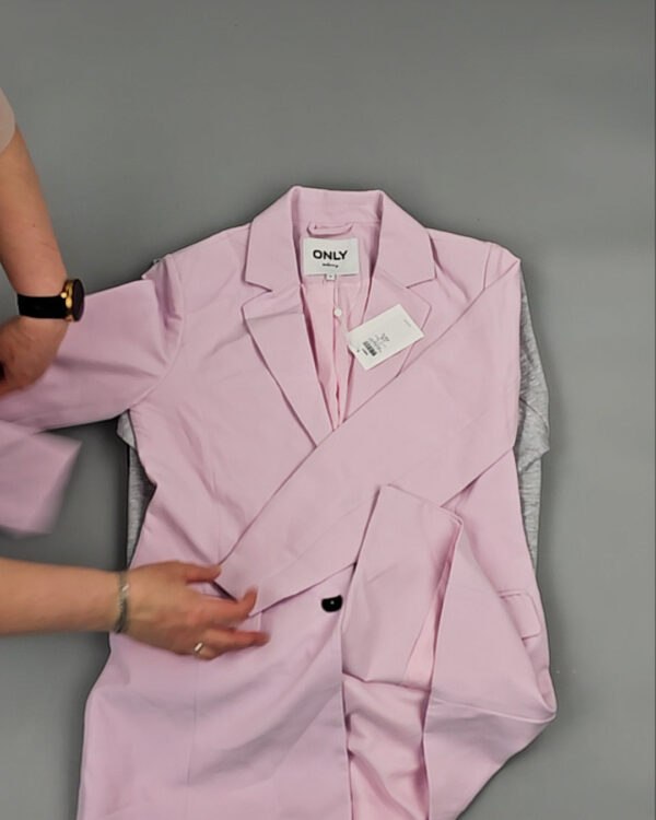 Фотография  388 - ONLY Summer mix 045#15 кг, ЛОТ №8516 оптом в Пскове и Псковской области