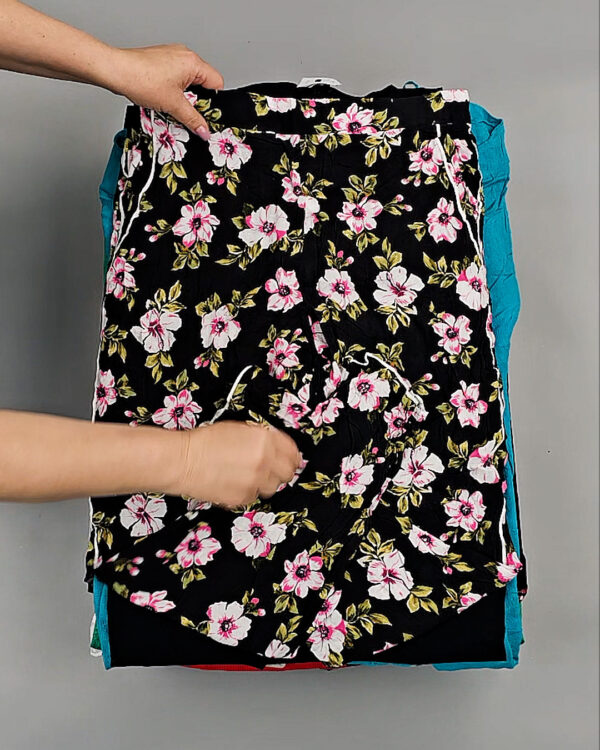 Фотография  519 - CALZEDONIA лето mix#50 шт, ЛОТ №8854 оптом в Пскове и Псковской области