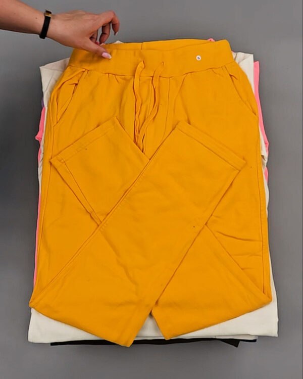 Фотография  978 - CIRCUS mix #11,9 кг, ЛОТ №8805 оптом в Пскове и Псковской области