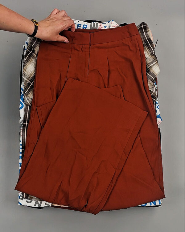 Фотография  917 - GEORGE+ARCADIA mix S AD16#10 кг, ЛОТ №8884 оптом в Пскове и Псковской области