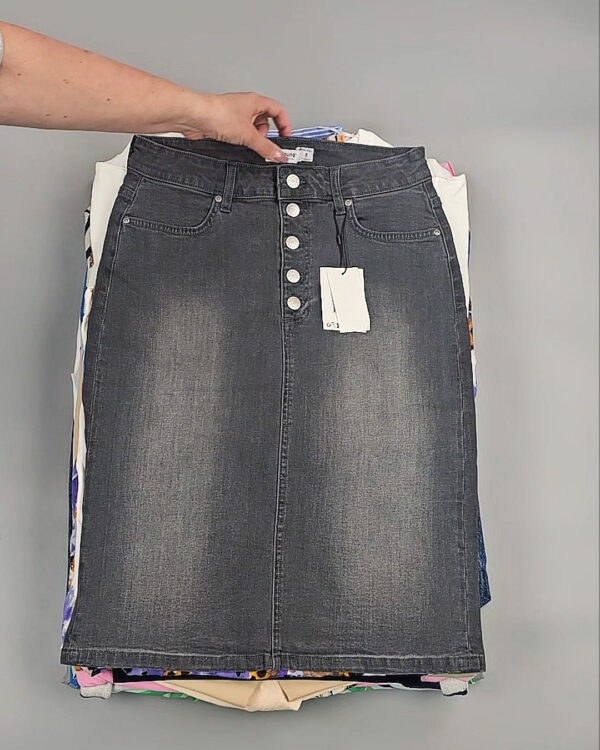 Фотография  611 - B.YOUNG Summer mix 045#17 кг оптом в Пскове и Псковской области