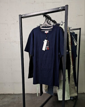 Купить LACOSTE, CALVIN KLEIN, TOMMY HILFIGER, GUESS + 075#19 шт, ЛОТ №9073 оптом в Пскове и Псковской области