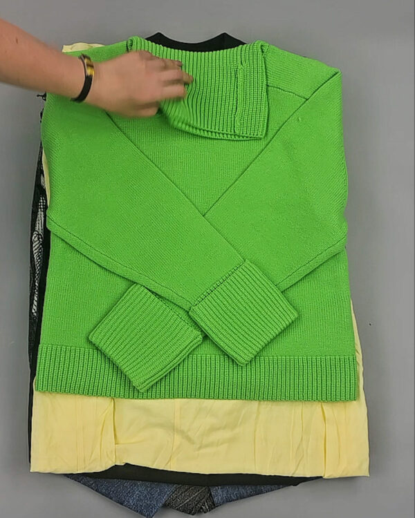 Фотография  156 - CO COUTURE mix 075#25 шт, ЛОТ №9010 оптом в Пскове и Псковской области