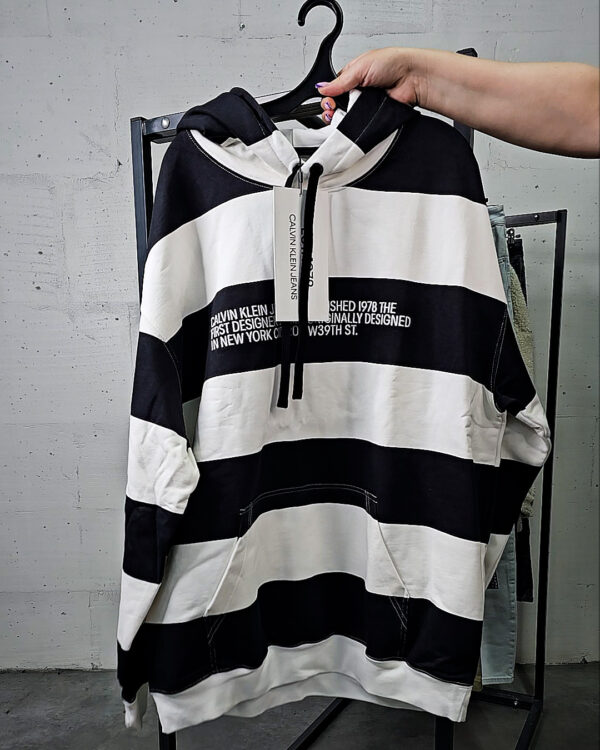 Фотография  148 - LACOSTE, CALVIN KLEIN, TOMMY HILFIGER, GUESS + 075#20 шт, ЛОТ №9072 оптом в Пскове и Псковской области