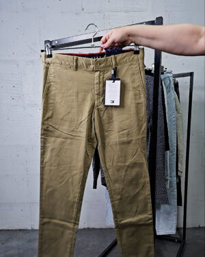 Фотография  499 - LACOSTE, CALVIN KLEIN, TOMMY HILFIGER, GUESS + 075#20 шт, ЛОТ №9072 оптом в Пскове и Псковской области