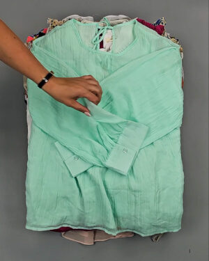 Фотография  469 - Блузки Корея 085#5 кг оптом в Пскове и Псковской области