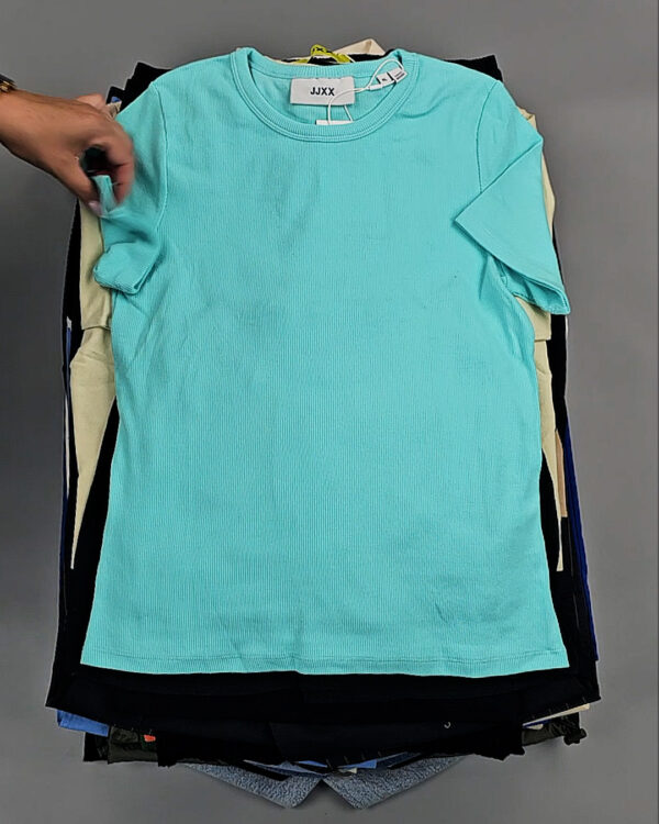 Фотография  235 - JACK JONES Women mix 075 #15 кг, ЛОТ СТ-9183 оптом в Пскове и Псковской области