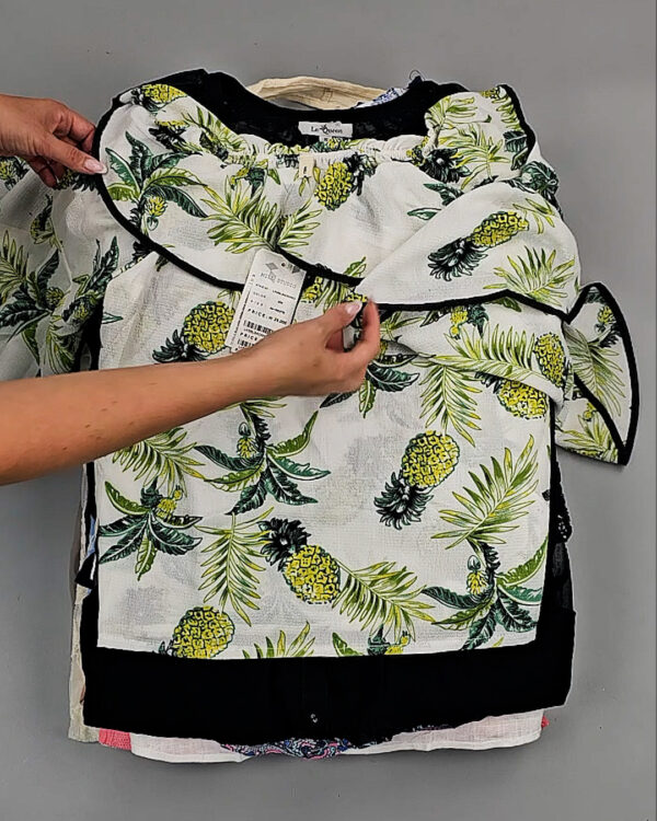 Фотография  616 - Блузки Корея 085#5 кг, ЛОТ СТ-9220 оптом в Пскове и Псковской области