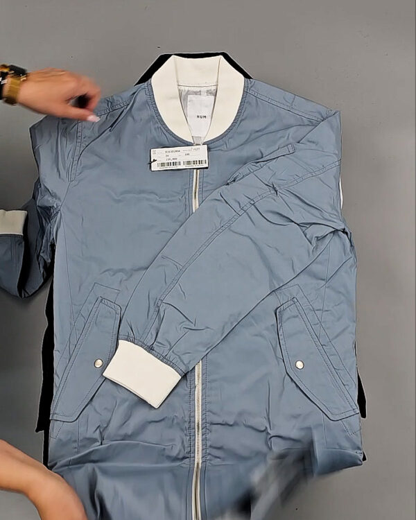 Фотография  468 - Верхняя одежда Корея 085#15 кг, ЛОТ № СТ-9246 оптом в Пскове и Псковской области