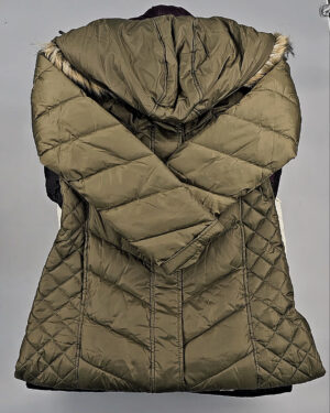 Фотография  465 - Верхняя одежда женская CAN 104#15 кг, ЛОТ СТ-9353 оптом в Пскове и Псковской области