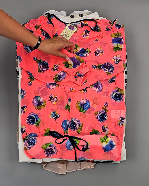 Фотография  365 - Блузки Корея 085#5 кг оптом в Пскове и Псковской области