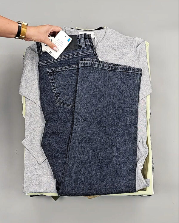 Фотография  904 - CASUAL FRIDAY Summer 075#15,6 кг, ЛОТ № СТ-9273 оптом в Пскове и Псковской области