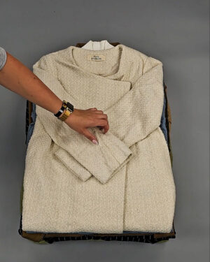 Фотография  784 - Верхняя одежда Корея 085#15 кг оптом в Пскове и Псковской области