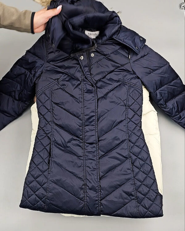 Фотография  352 - Верхняя одежда женская CAN 104#15 кг, ЛОТ СТ-9353 оптом в Пскове и Псковской области