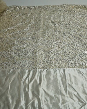 Фотография  410 - Покрывала#12,5 кг, ЛОТ СХ-0186 оптом в Пскове и Псковской области