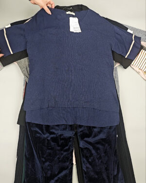 Купить Комплекты жен Корея 085#5 кг, ЛОТ СТ-9574 оптом в Пскове и Псковской области