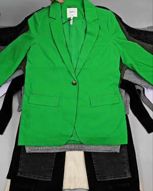 Фотография  892 - Bestseller Winter mix 104#15 кг, ЛОТ № СТ-9526 оптом в Пскове и Псковской области