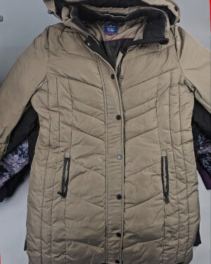 Фотография  884 - Куртки#25 кг, ЛОТ № СХ-0169 оптом в Пскове и Псковской области