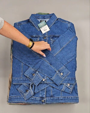 Фотография  423 - Ветровки женские CAN 104#12 кг оптом в Пскове и Псковской области