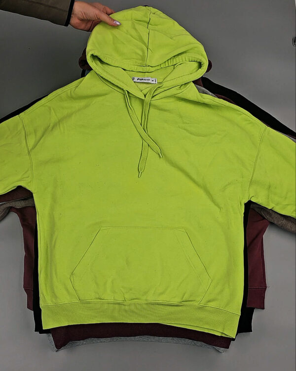 Фотография  256 - Толстовки#10 кг, ЛОТ № СХ-0152 оптом в Пскове и Псковской области