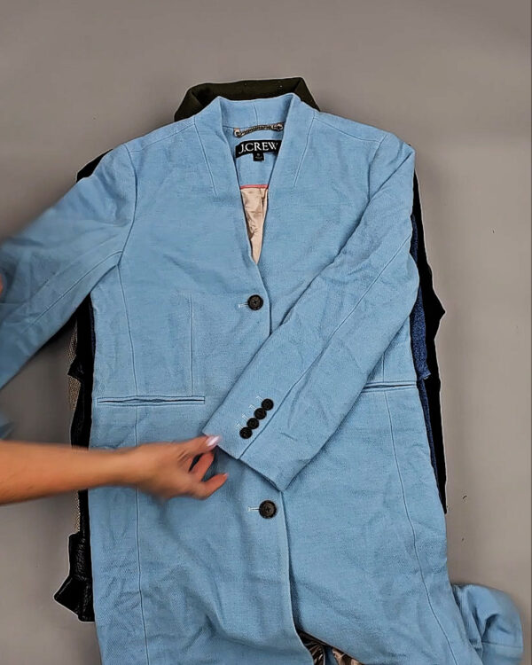 Фотография  162 - Ветровки женские CAN 104#11,5 кг, ЛОТ СТ-9402 оптом в Пскове и Псковской области