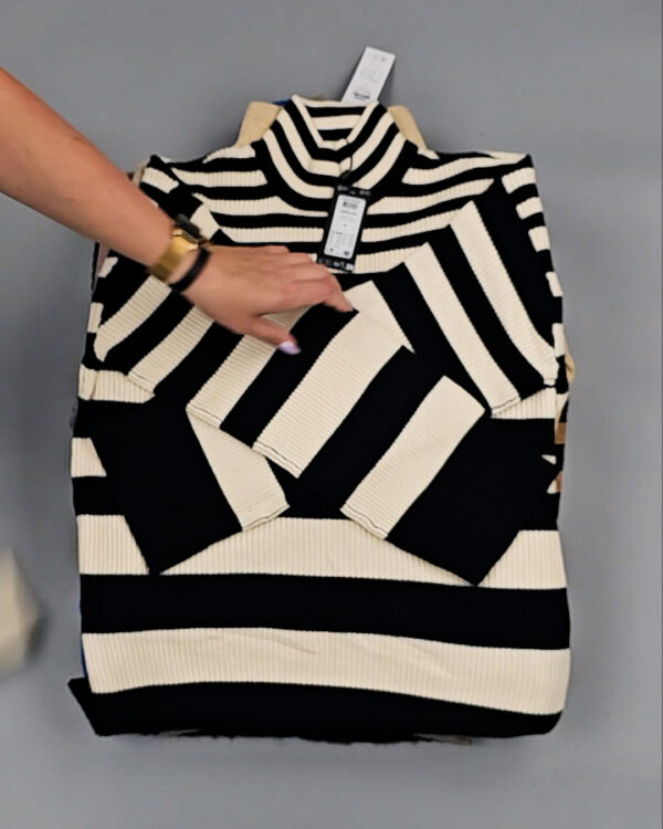 Фотография  280 - Джемпера Bestseller 104#7 кг, ЛОТ СТ-9423 оптом в Пскове и Псковской области