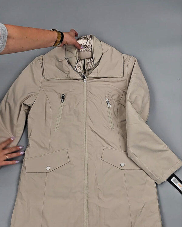 Фотография  688 - Ветровки женские CAN 104#12,4 кг, ЛОТ СТ-9403 оптом в Пскове и Псковской области