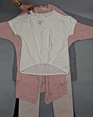 Фотография  775 - Комплекты жен Корея 085#5 кг, ЛОТ СТ-9574 оптом в Пскове и Псковской области