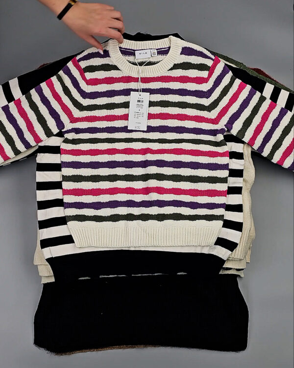 Фотография  813 - Джемпера VILA W 104#7 кг, ЛОТ СТ-9991 оптом в Пскове и Псковской области