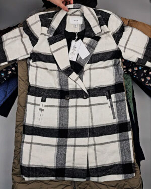 Купить Верхняя одежда VILA#10,4 кг, ЛОТ СТ-9712 оптом в Пскове и Псковской области