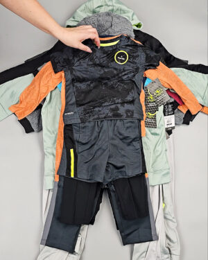 Фотография  461 - Спортивные костюмы дети CAN#6 кг, ЛОТ СТ-9738 оптом в Пскове и Псковской области