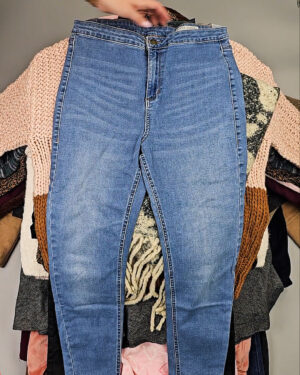 Фотография  215 - Женский микс зима (Winter mix)#20 кг, ЛОТ СХ-0208 оптом в Пскове и Псковской области