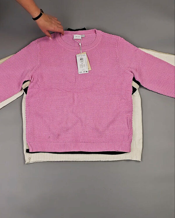 Фотография  393 - Джемпера VILA W 104#7 кг оптом в Пскове и Псковской области