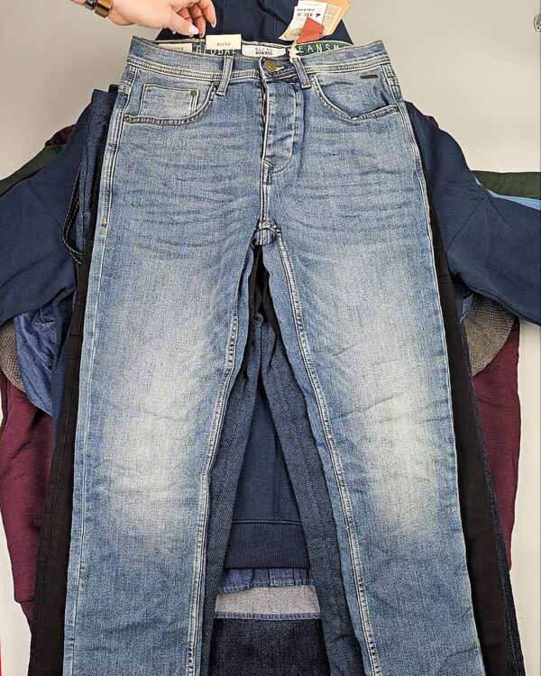 Фотография  526 - BLEND HE W 064#15 кг, ЛОТ СТ-9791 оптом в Пскове и Псковской области