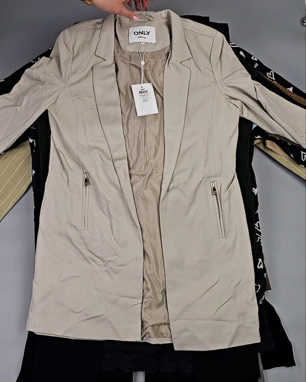 Фотография  196 - ONLY Winter mix 104#15 кг, ЛОТ СТ-9948 оптом в Пскове и Псковской области